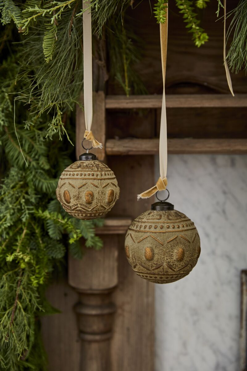 Antique Nutmeg Christmas Ornament, 2 Sizes