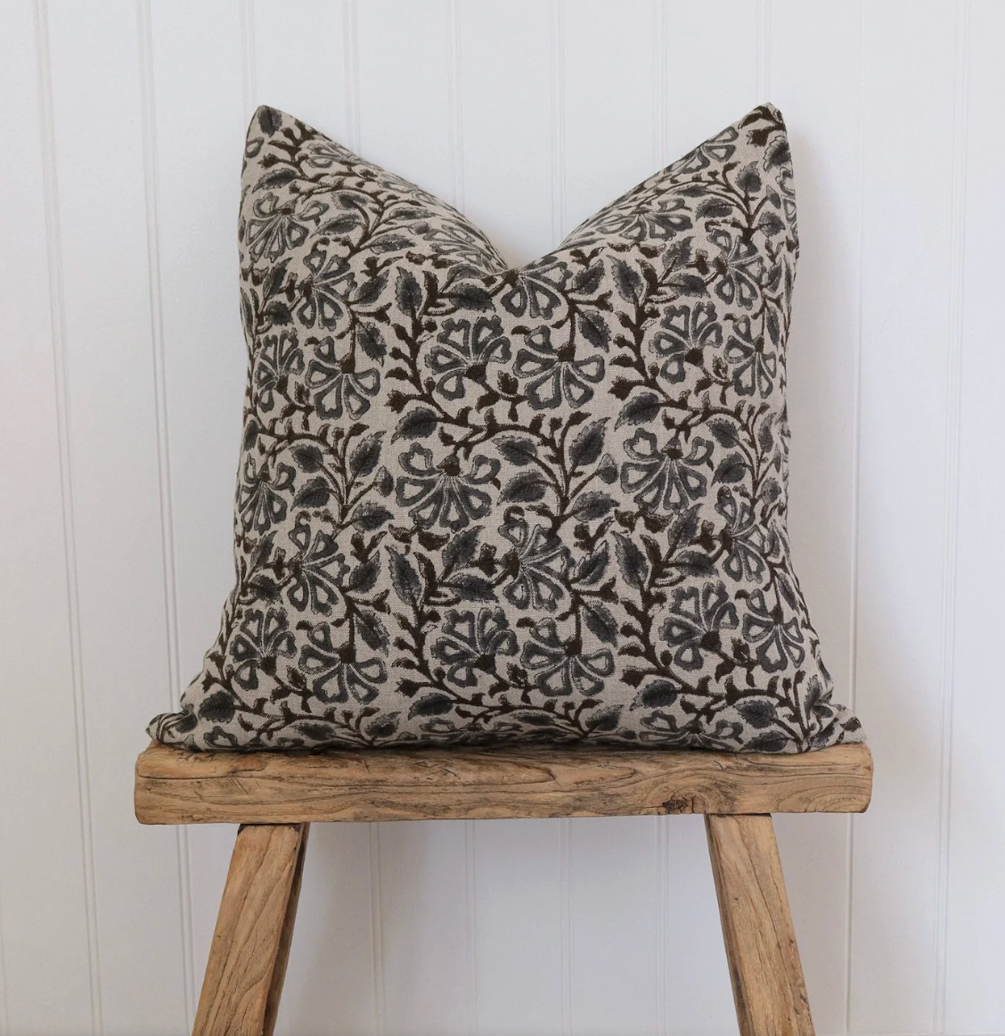 Essie Floral Pillow, 22x22