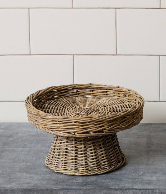 Round Wicker Riser
